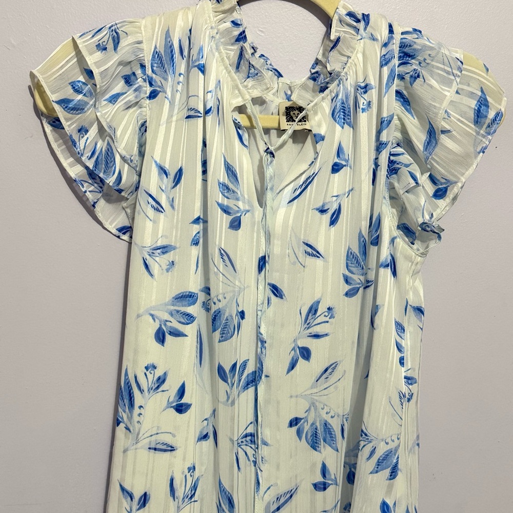 Anne Klein White and Blue Patterned Blouse